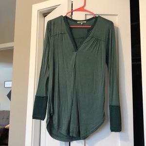 Light weight long sleeve